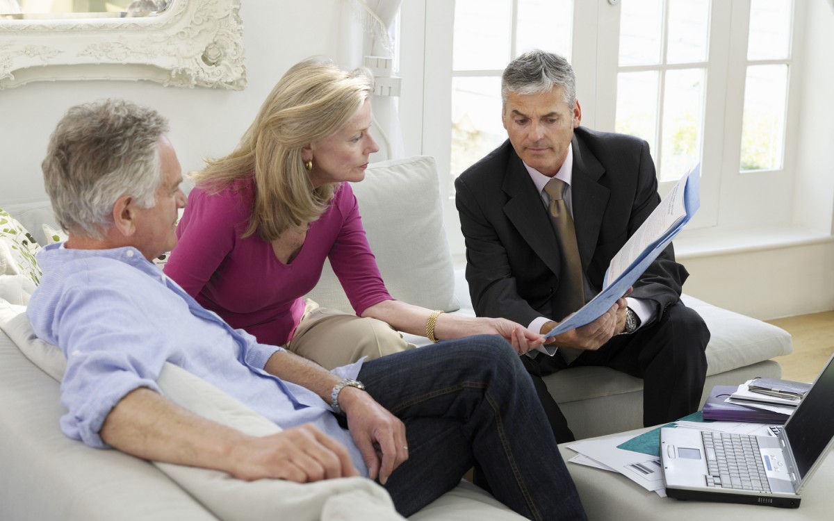 6 Mistakes to Avoid When Choosing a Financial Adviser