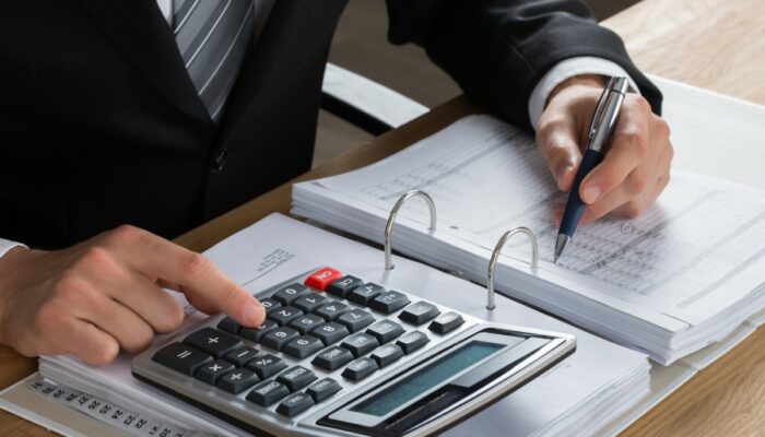 6 Things to Consider Before Making Investment Decisions